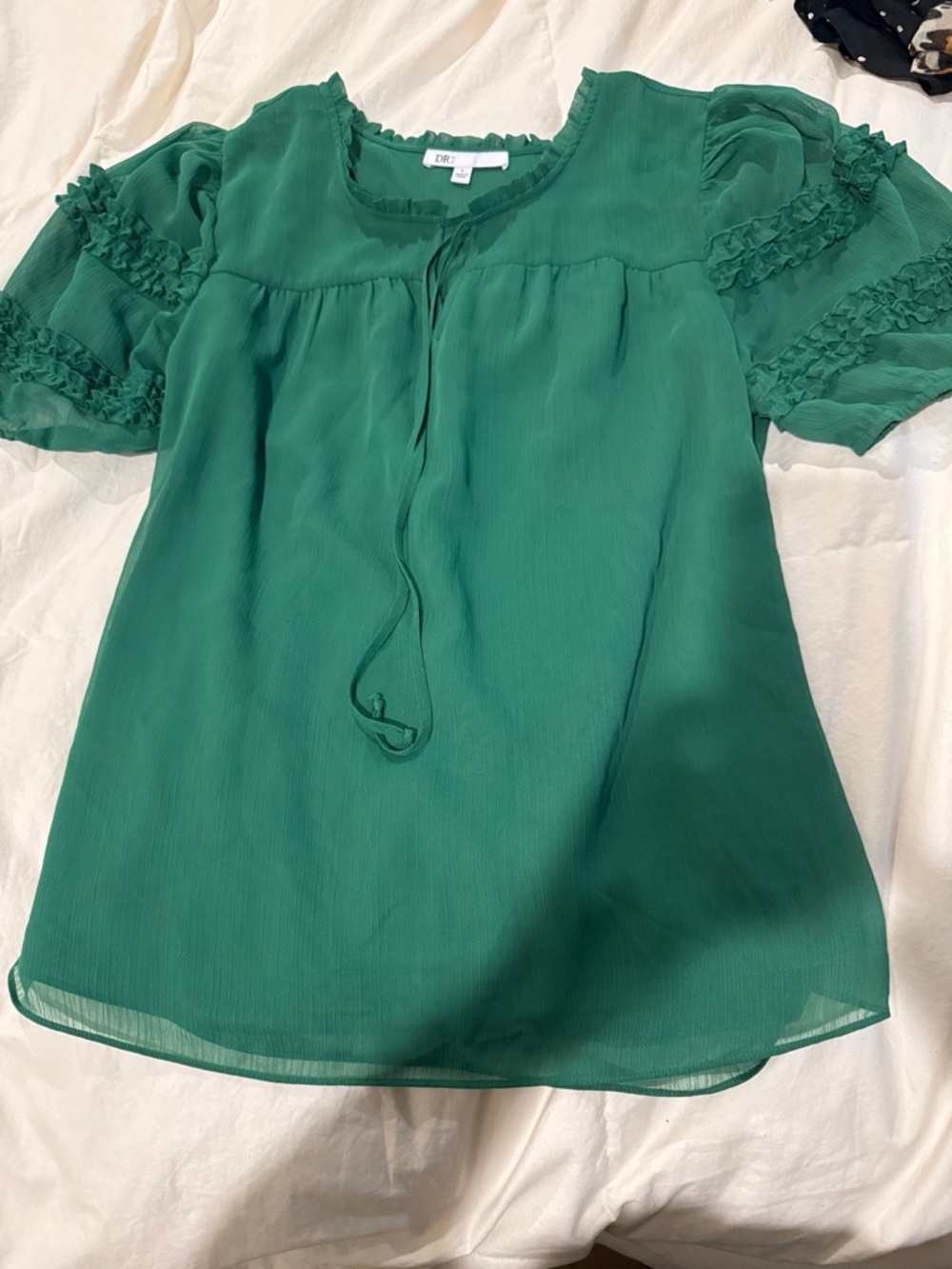 DR2 Beautiful Emerald Green Ruffle Sleeve Peasant Top